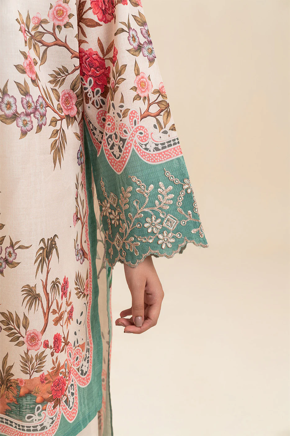 3 PIECE EMBROIDERED LAWN SUIT-BLOOMING HERITAGE (UNSTITCHED) - Image 6