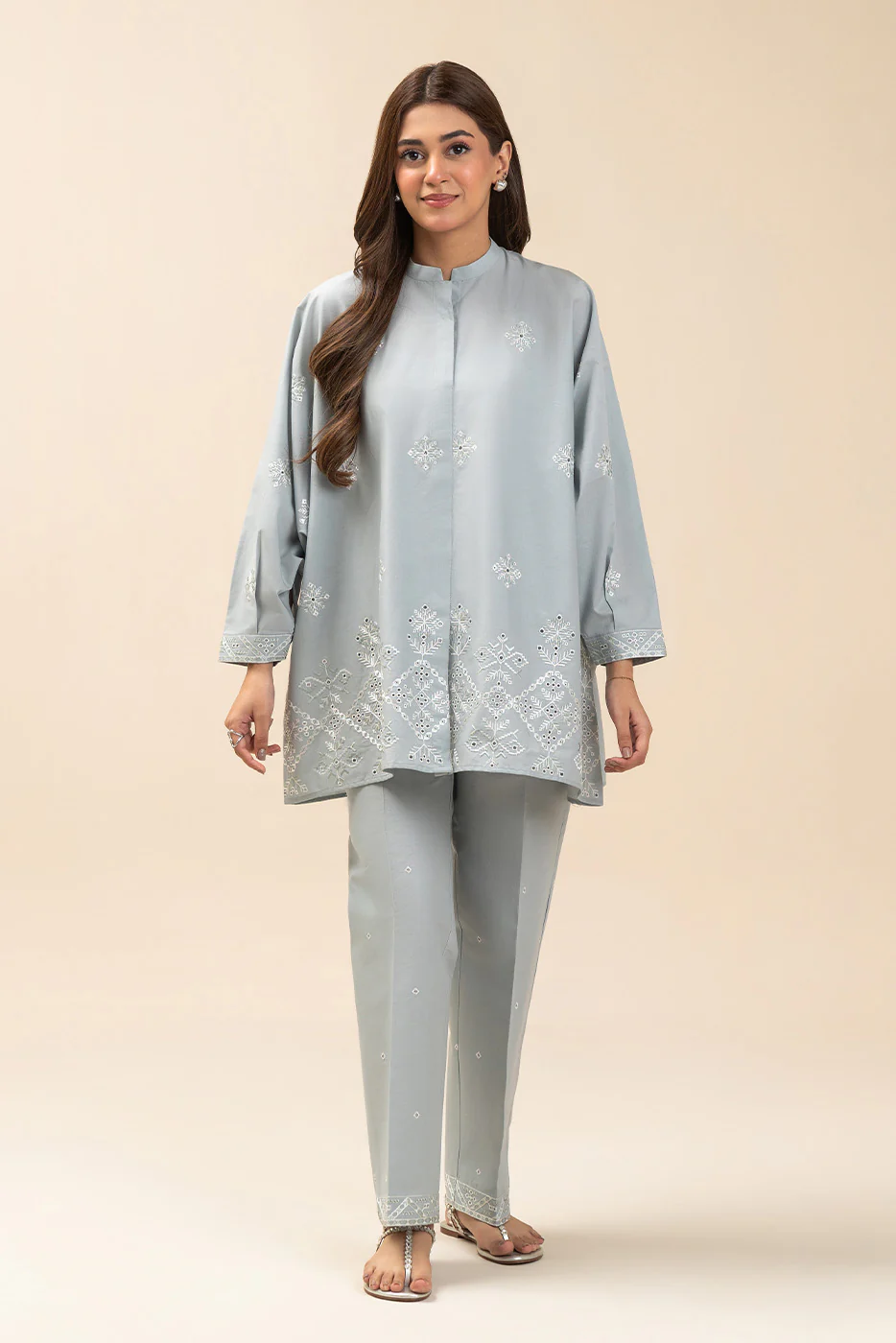 2 PIECE EMBROIDERED LAWN SUIT-MOONLIGHT GRACE (UNSTITCHED) - Image 2