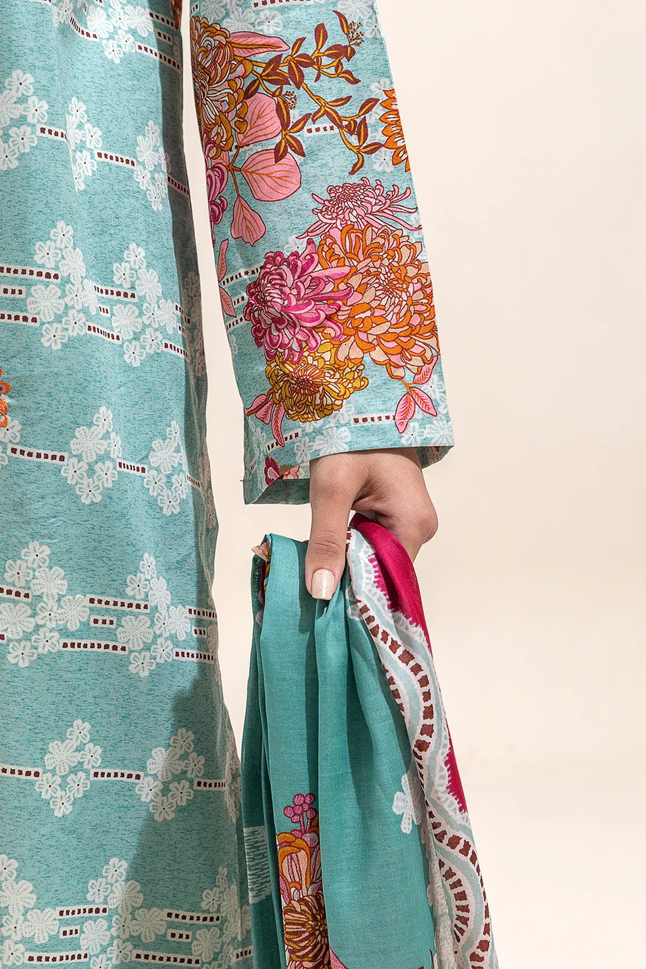 2 PIECE EMBROIDERED LAWN SUIT-DUSTY AQUA (UNSTITCHED) - Image 3