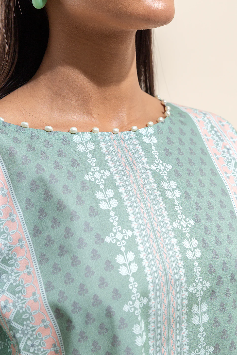 3 PIECE PRINTED LAWN SUIT-ARTIC WHISPER (UNSTITCHED) - Image 4