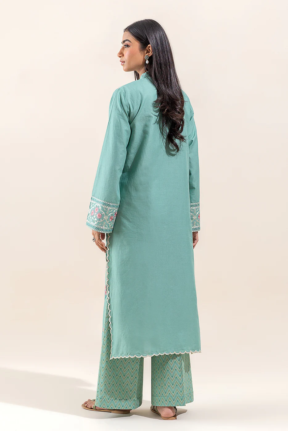 2 PIECE EMBROIDERED LAWN SUIT-DREAM ORNATE (UNSTITCHED) - Image 2