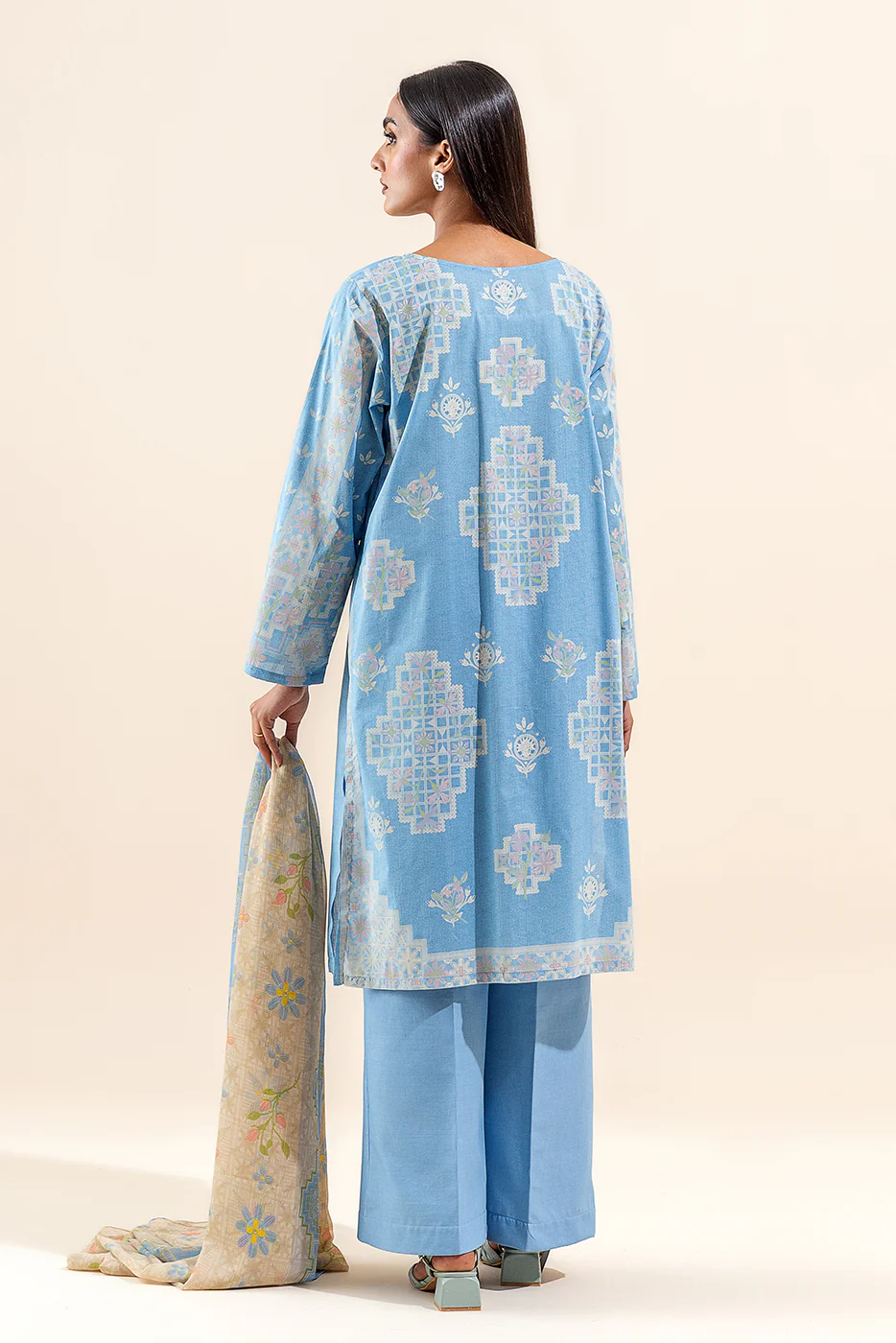 3 PIECE EMBROIDERED LAWN SUIT-TIFFANY TWIST (UNSTITCHED) - Image 5