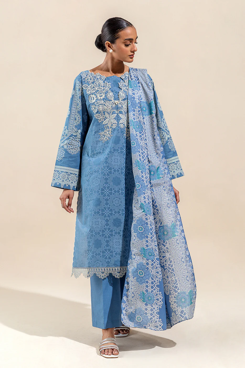 3 PIECE EMBROIDERED LAWN SUIT-BERYL GREY (UNSTITCHED) - Image 2