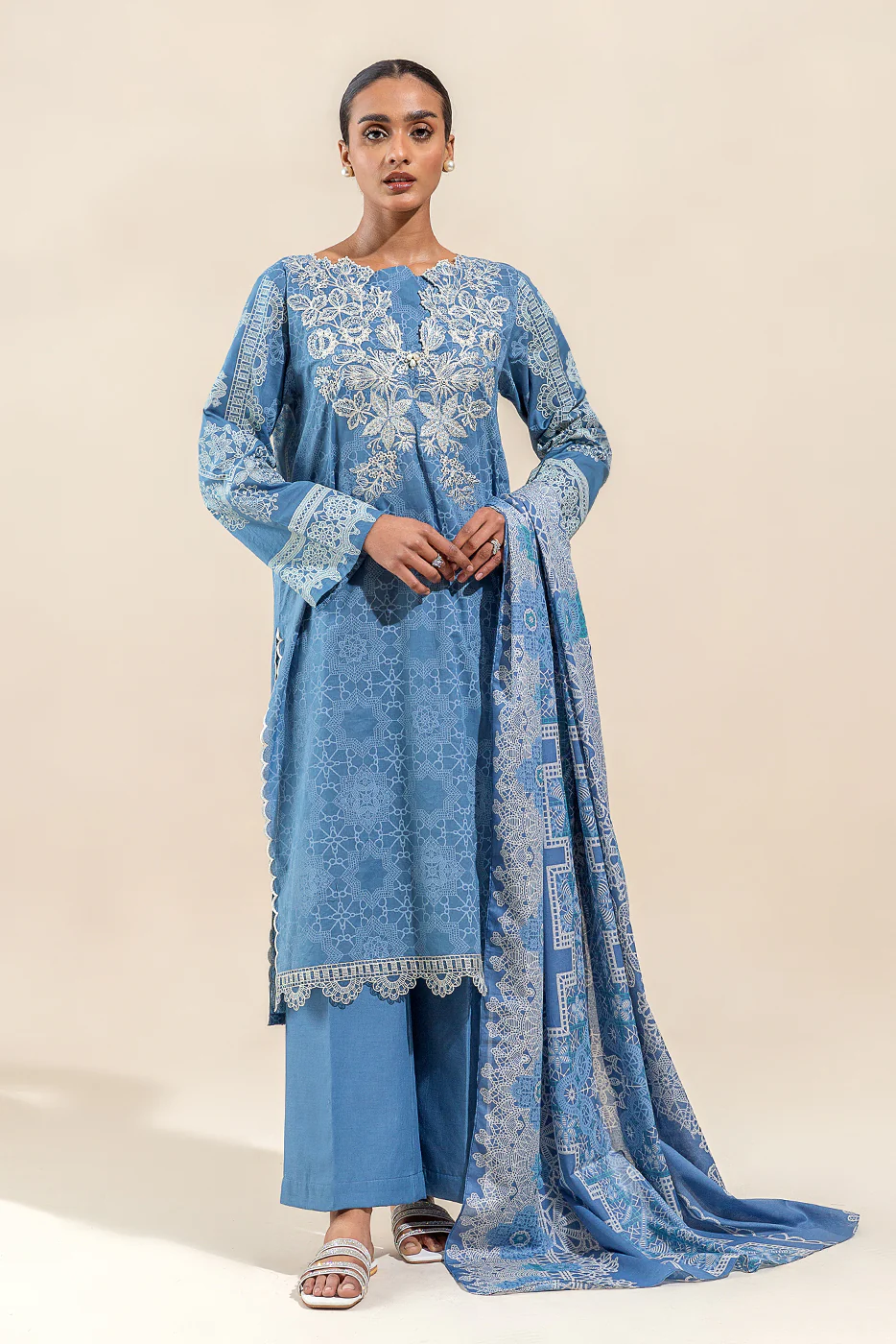 3 PIECE EMBROIDERED LAWN SUIT-BERYL GREY (UNSTITCHED) - Image 6