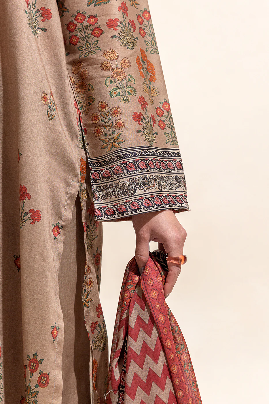 3 PIECE PRINTED LAWN SUIT-HAZEL JOY (UNSTITCHED) - Image 3
