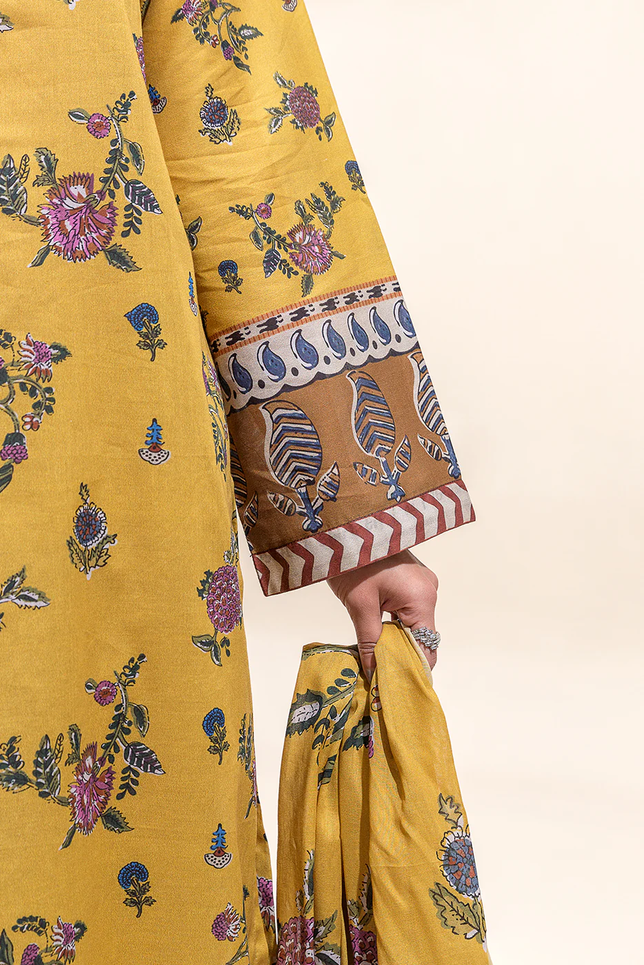 3 PIECE PRINTED LAWN SUIT-GOLDEN PALM(UNSTITCHED) - Image 3