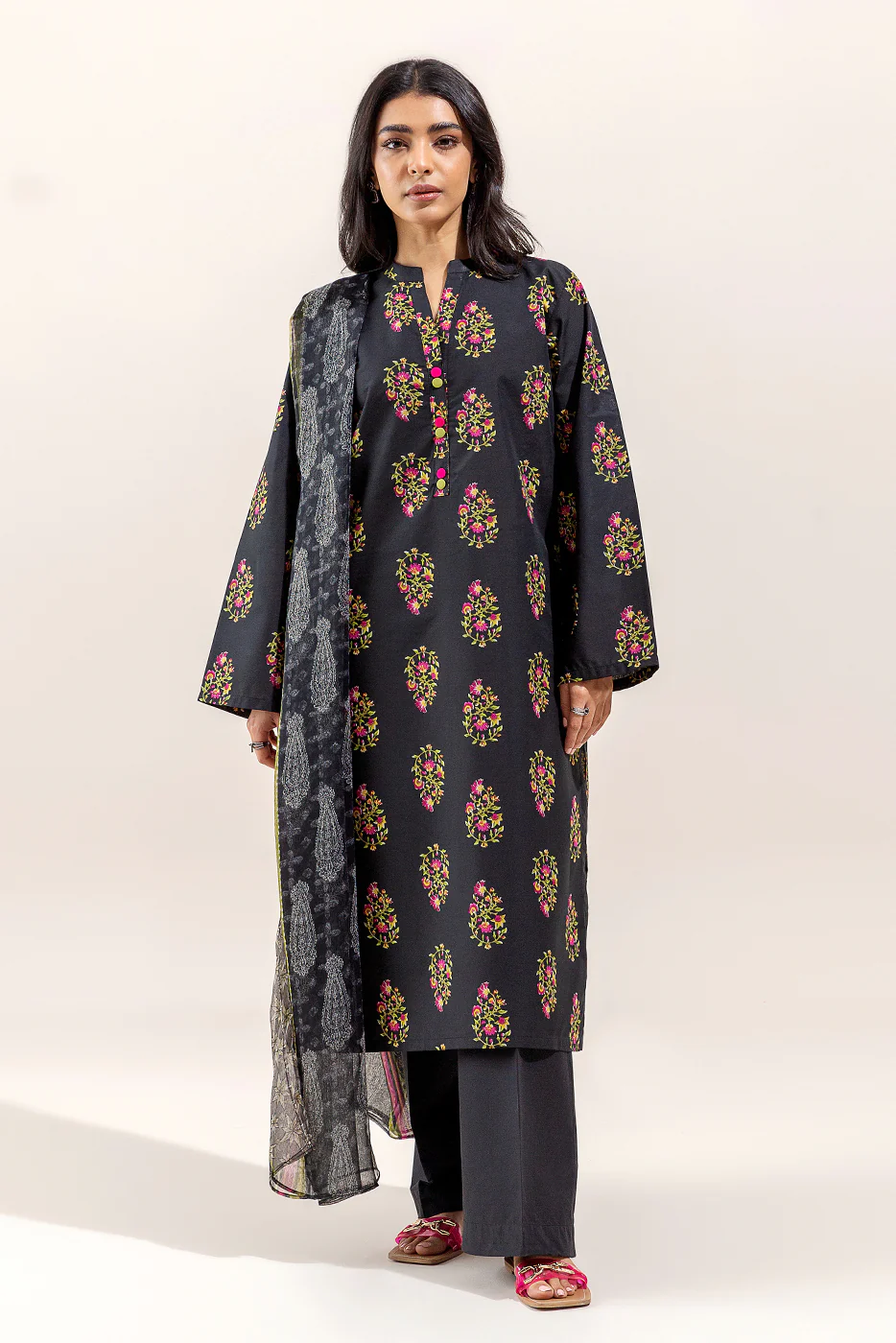 3 PIECE PRINTED LAWN SUIT-CHARCOAL HUES (UNSTITCHED) - Image 2