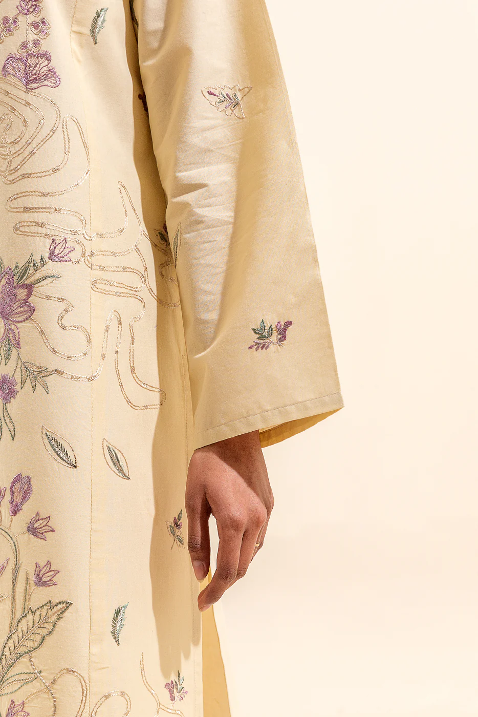 2 PIECE EMBROIDERED LAWN SUIT-DIVINE AURA (UNSTITCHED) - Image 3