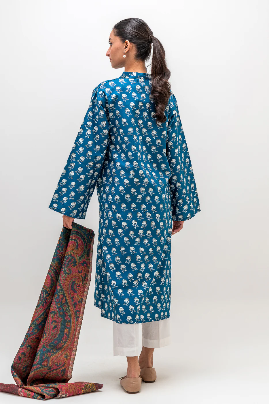 2 PIECE PRINTED CAMBRIC SUIT (PRET) - Image 4