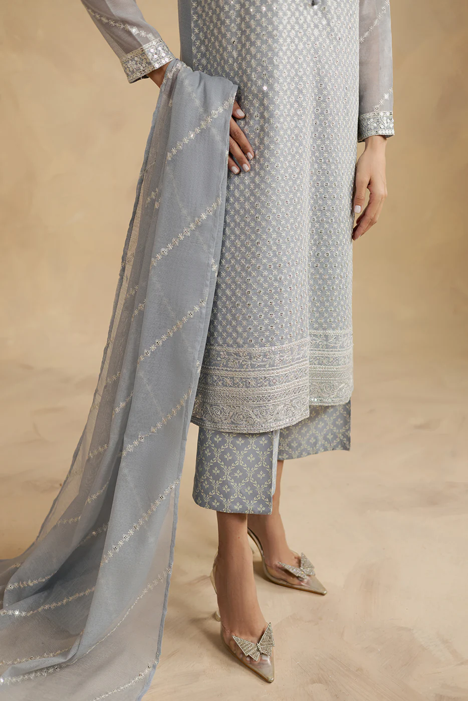 3 PIECE EMBROIDERED COTTON SUIT (LUXURY-PRET) - Image 3
