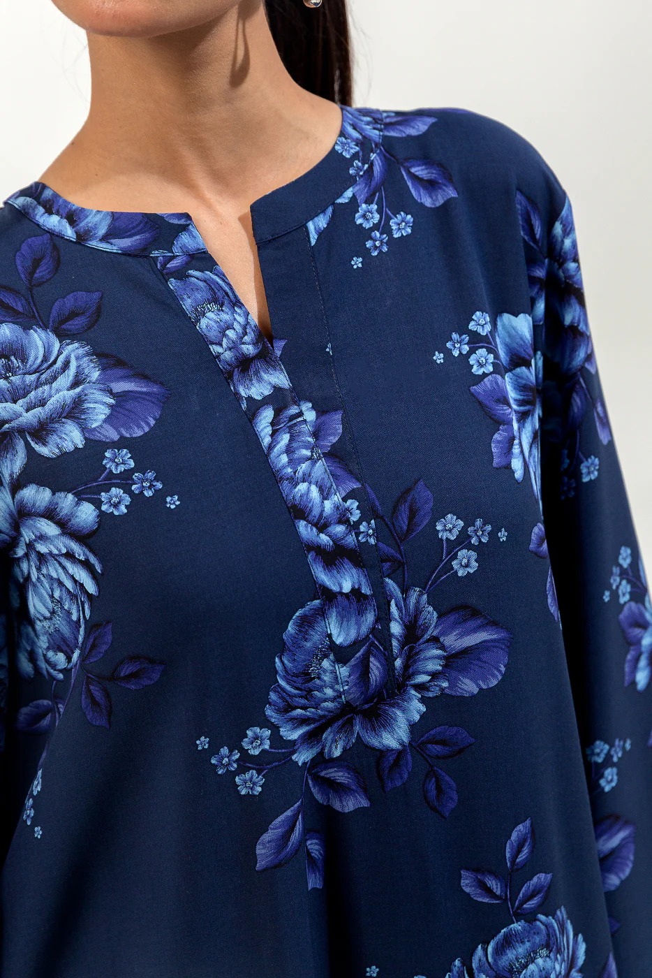 2 PIECE PRINTED YARN DYED SUIT (PRET) - Image 4