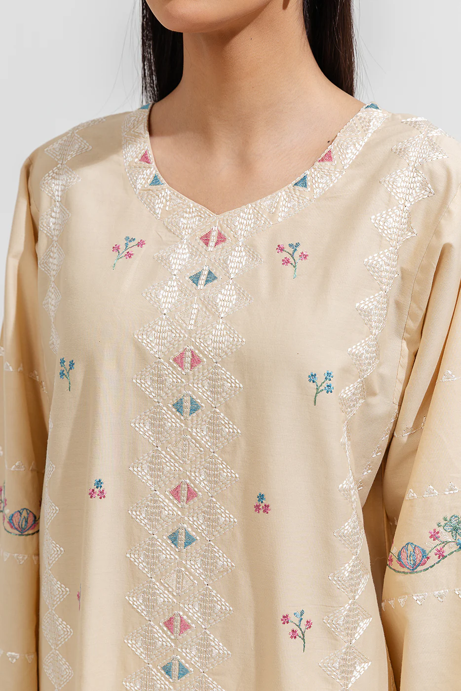 2 PIECE EMBROIDERED CAMBRIC SUIT (PRET) - Image 4