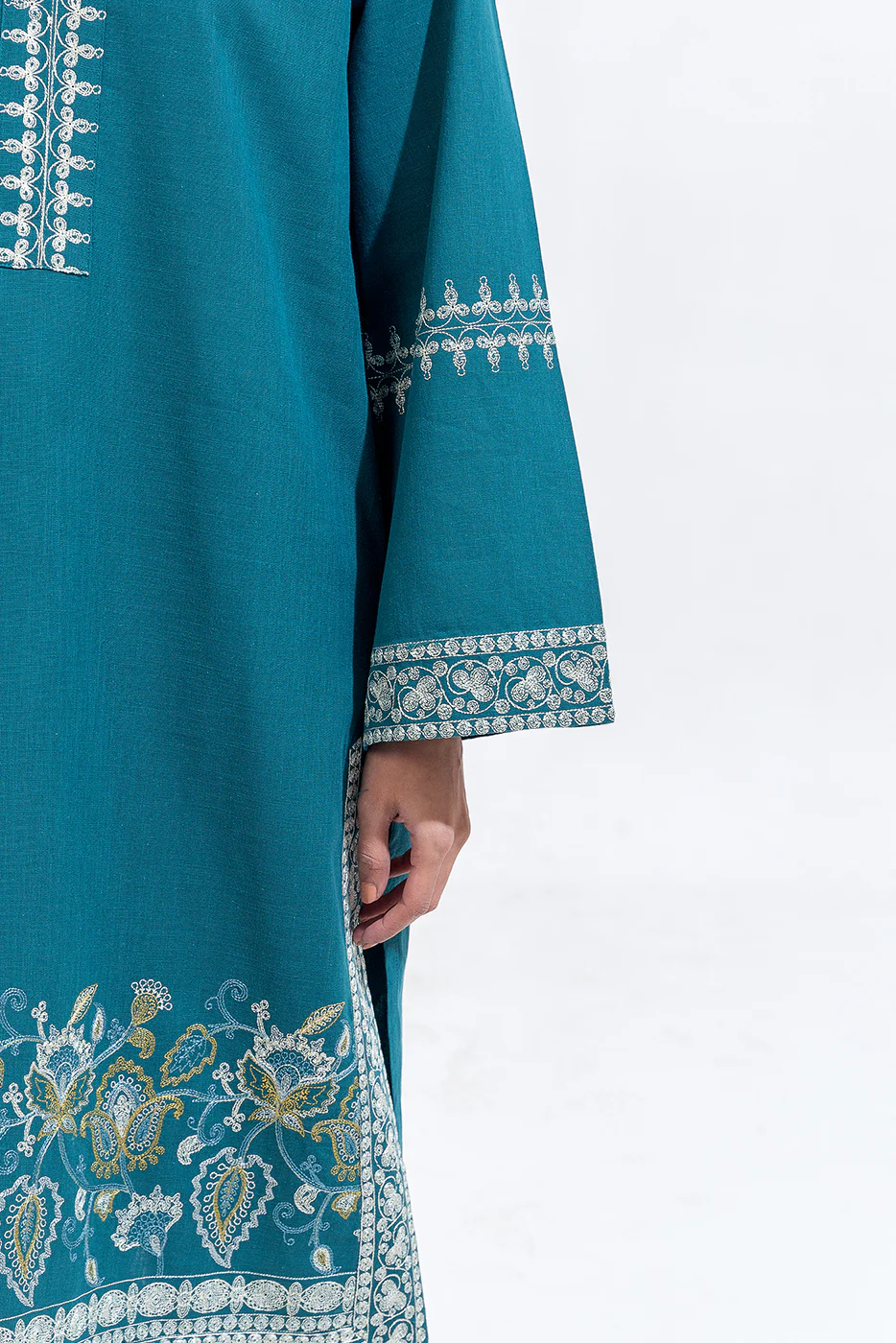 2 PIECE EMBROIDERED KHADDAR SUIT (PRET) - Image 5