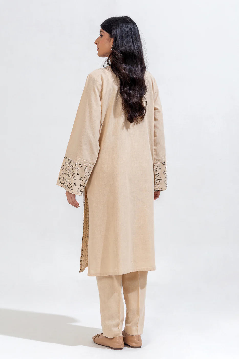 2 PIECE EMBROIDERED KHADDAR SUIT (PRET) - Image 3