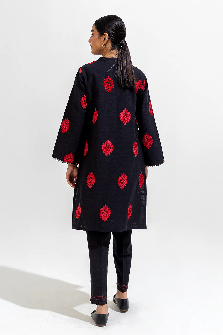 2 PIECE BASIC KHADDAR SUIT (PRET) - Image 4