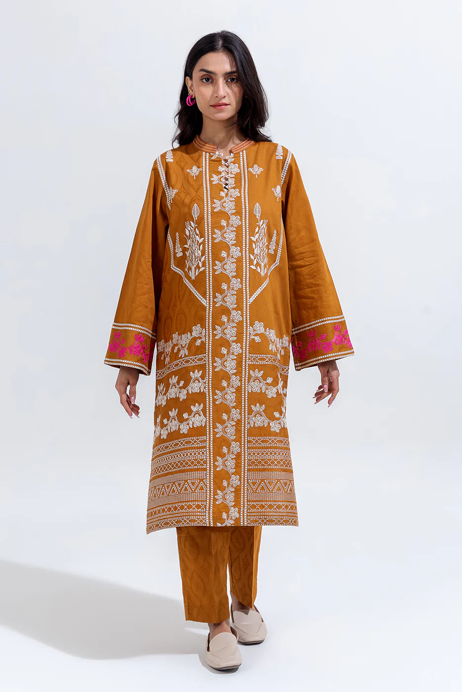 2 PIECE EMBROIDERED CAMBRIC JACQUARD SUIT (PRET) - Image 2