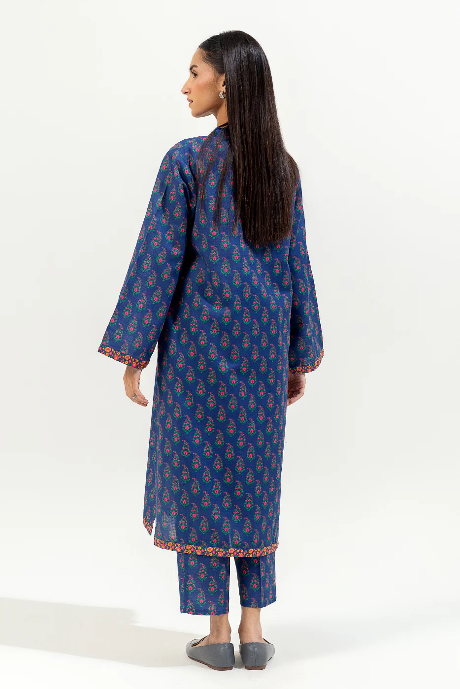 2 PIECE PRINTED KHADDAR SUIT (PRET) - Image 3