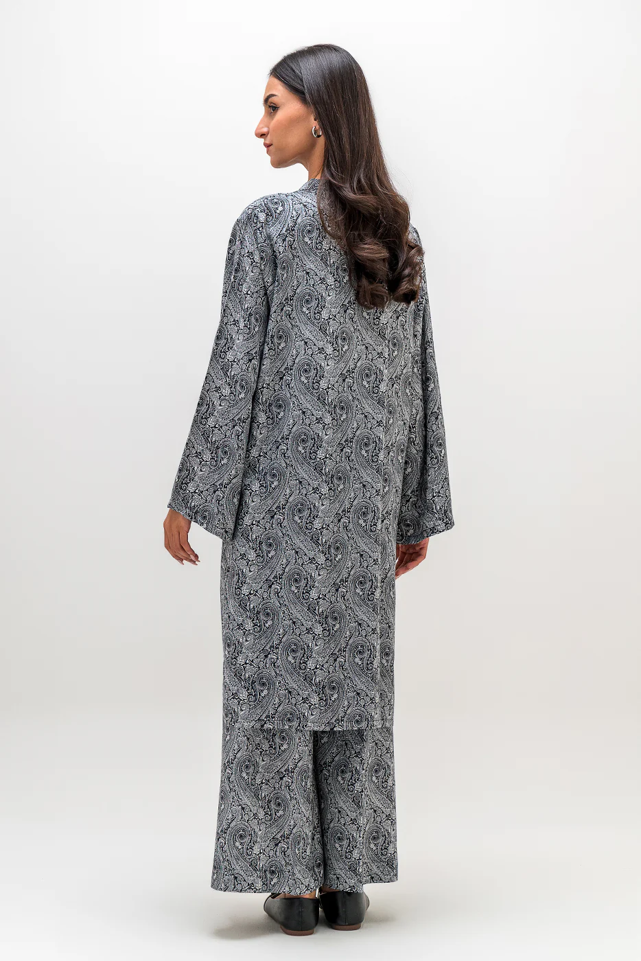 2 PIECE PRINTED VISCOSE SUIT (PRET) - Image 3