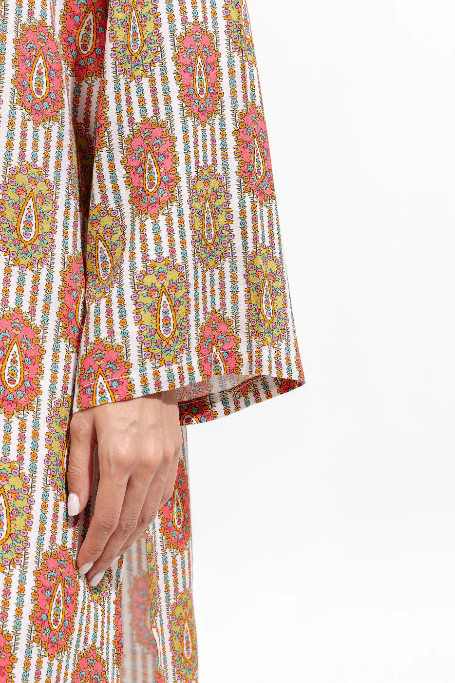2 PIECE PRINTED VISCOSE SUIT (PRET) - Image 6