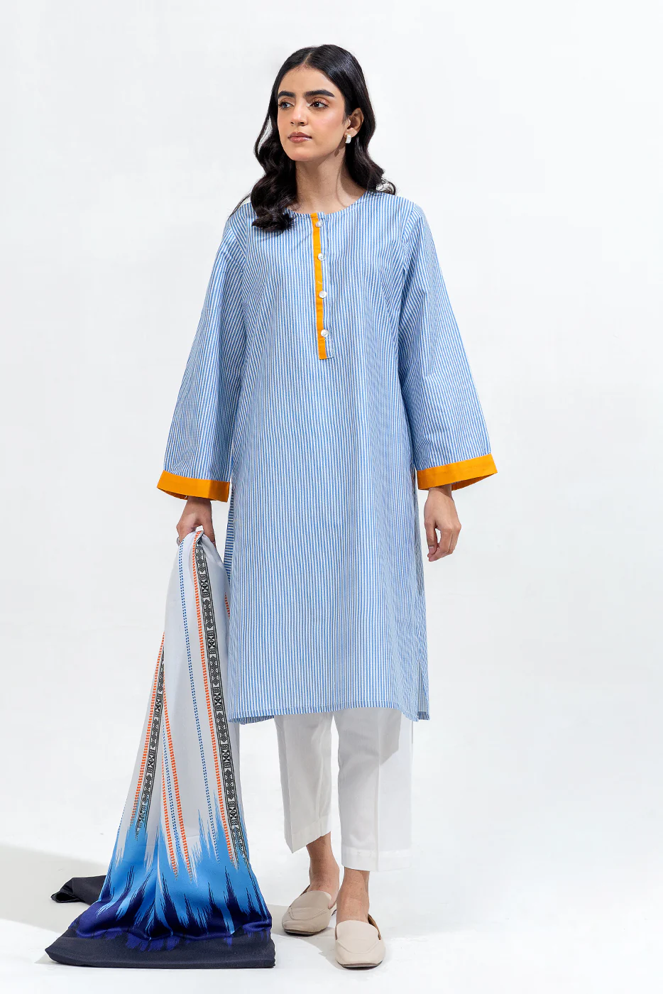 2 PIECE PRINTED CAMBRIC SUIT (PRET) - Image 3