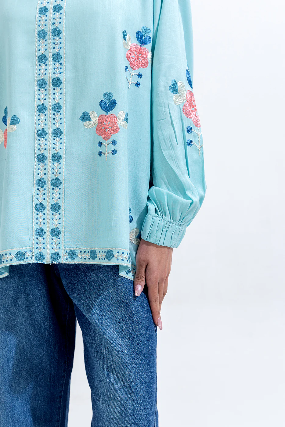 EMBROIDERED VISCOSE TOP (PRET) - Image 5