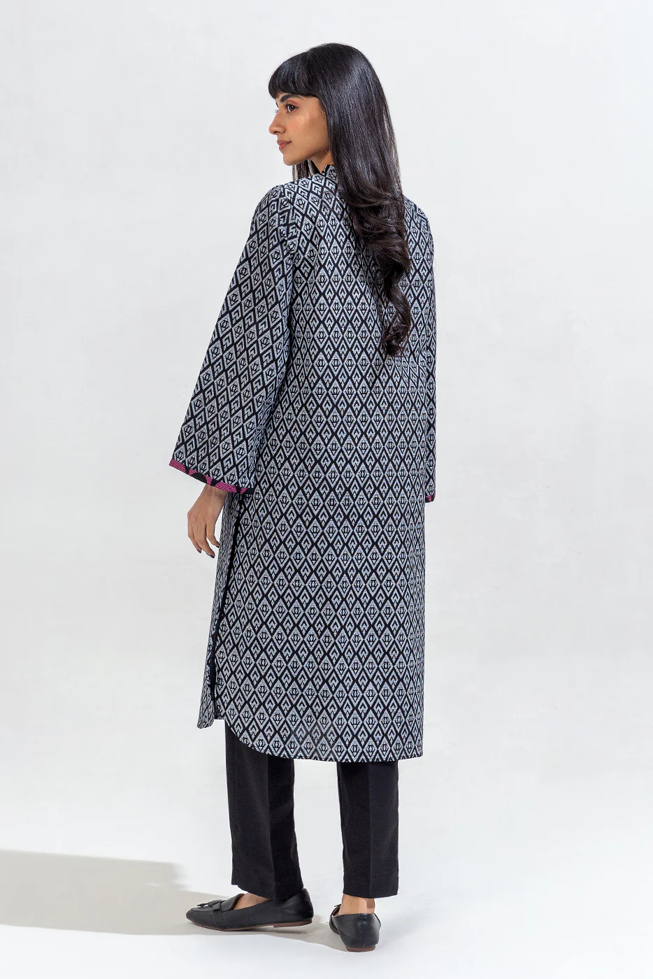 2 PIECE PRINTED KHADDAR SUIT (PRET) - Image 3