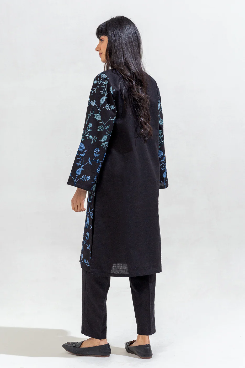 2 PIECE EMBROIDERED KHADDAR SUIT (PRET) - Image 3