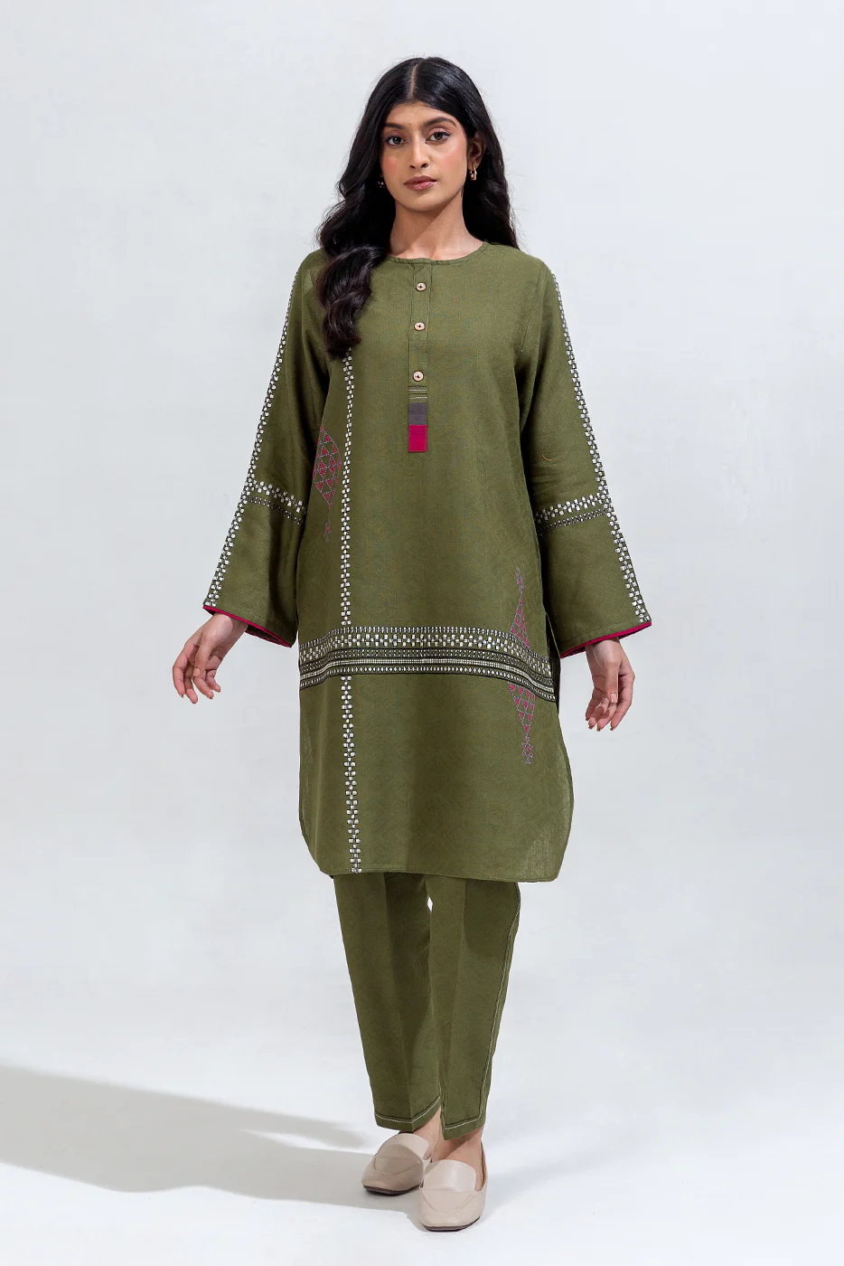 2 PIECE EMBROIDERED KHADDAR JACQUARD SUIT (PRET) - Image 4