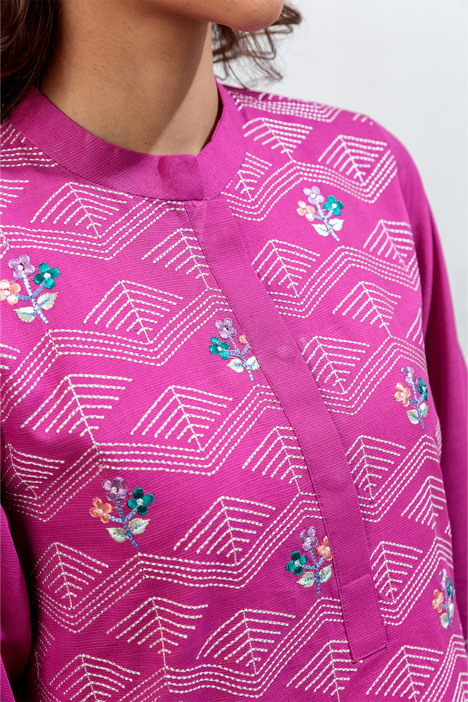 2 PIECE EMBROIDERED KHADDAR SUIT (PRET) - Image 5