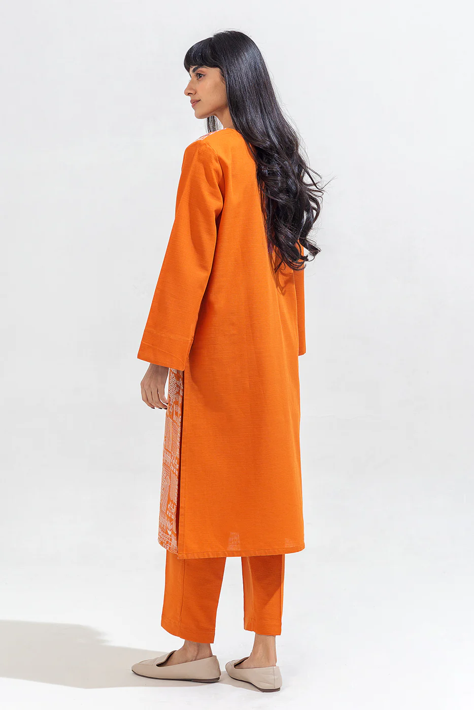2 PIECE EMBROIDERED KHADDAR SUIT (PRET) - Image 3