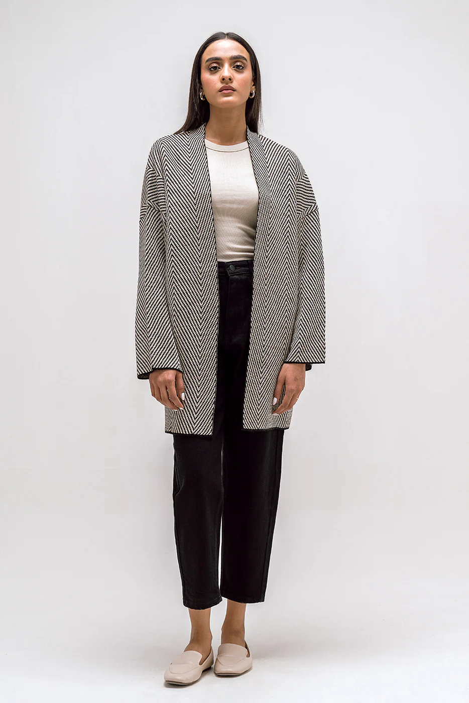 HERRINGBONE SHRUG - Image 2
