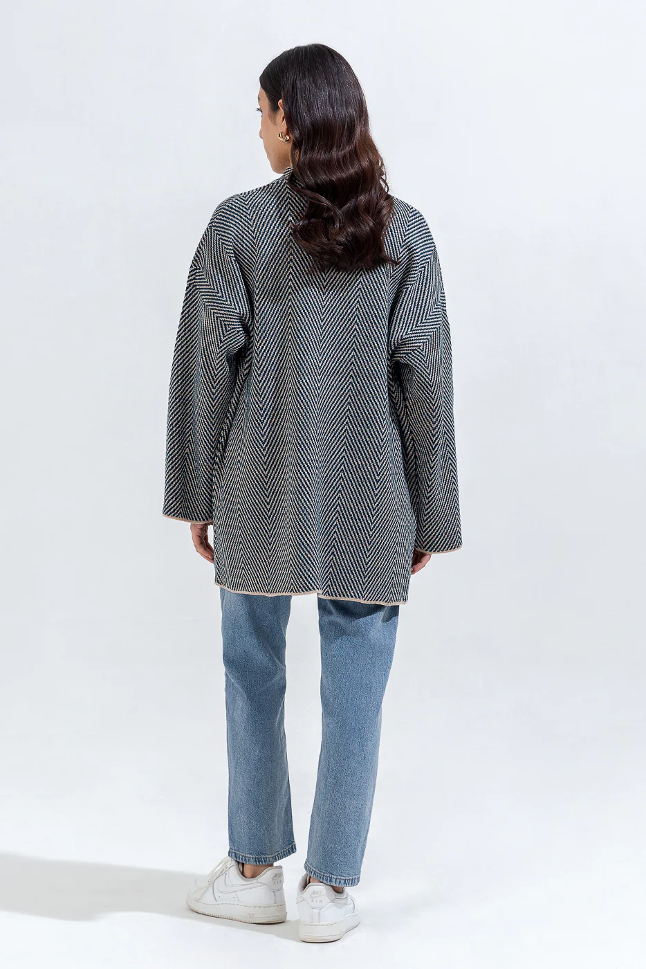 HERRINGBONE SHRUG - Image 5