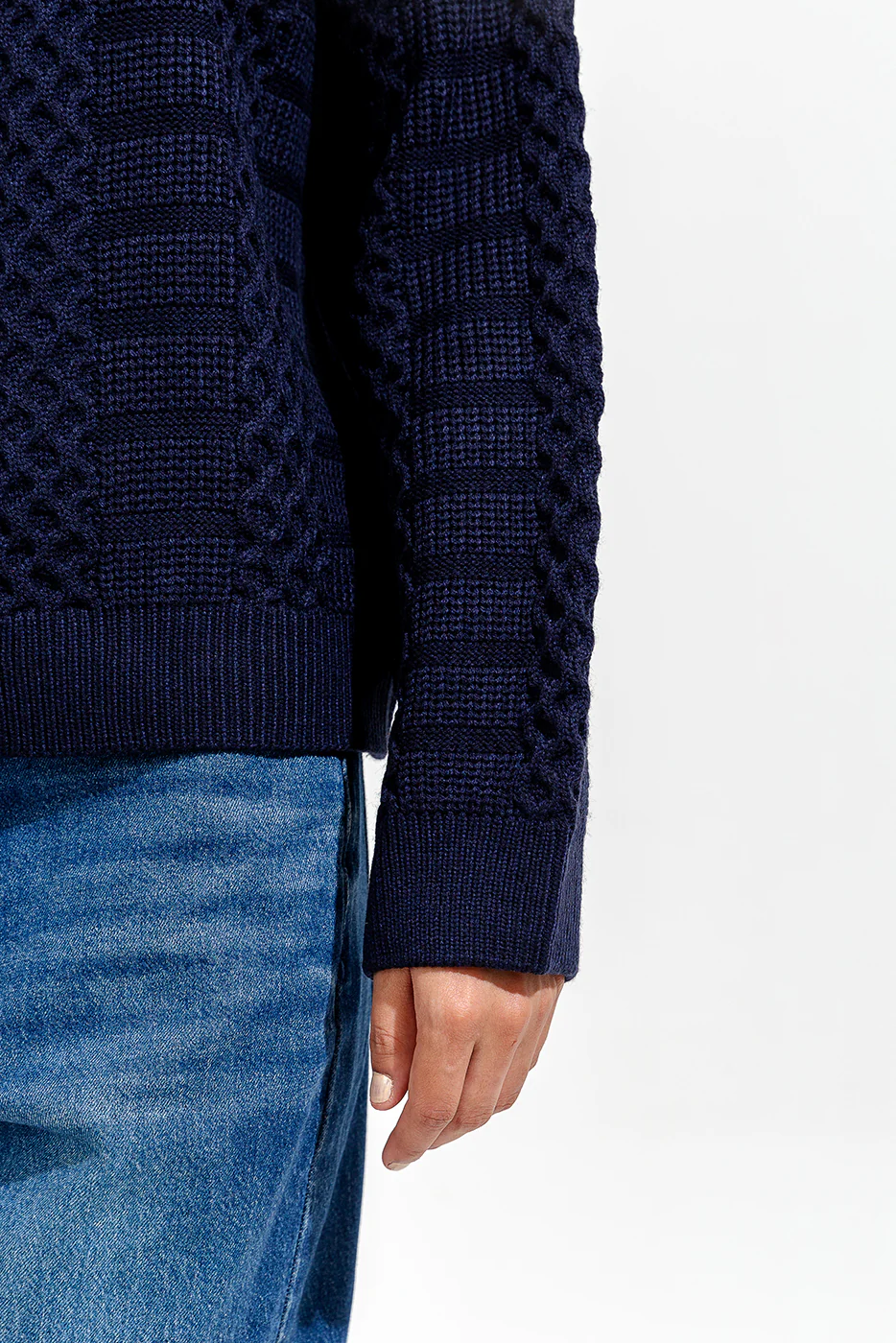 KNITTED CREW NECK CARDIGAN - Image 3