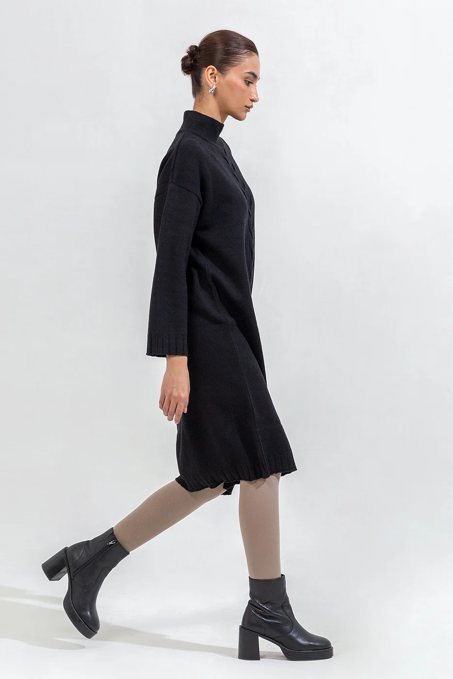 CABLE KNIT DRESS - Image 4