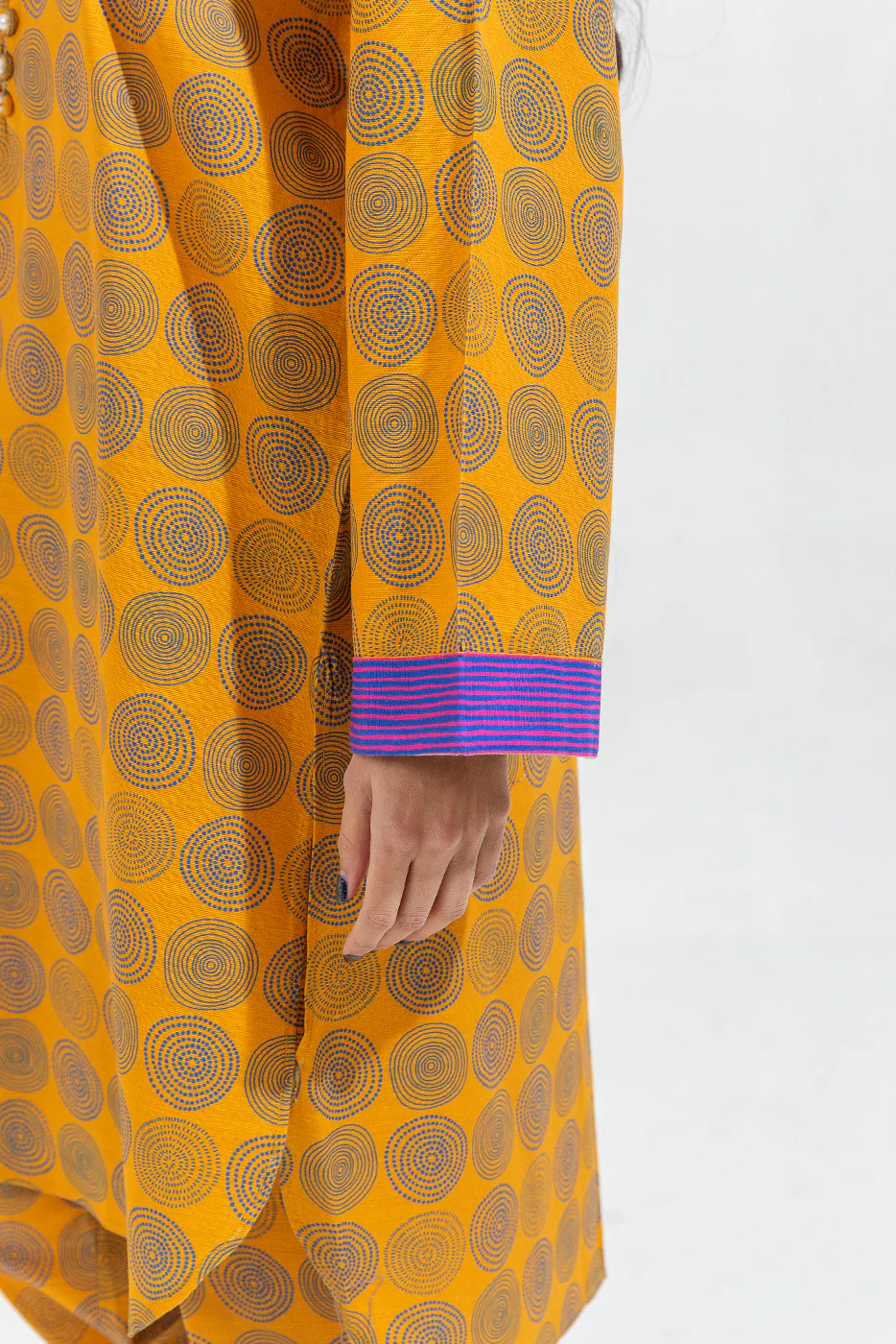 PRINTED KHADDAR SHIRT (PRET) - Image 6
