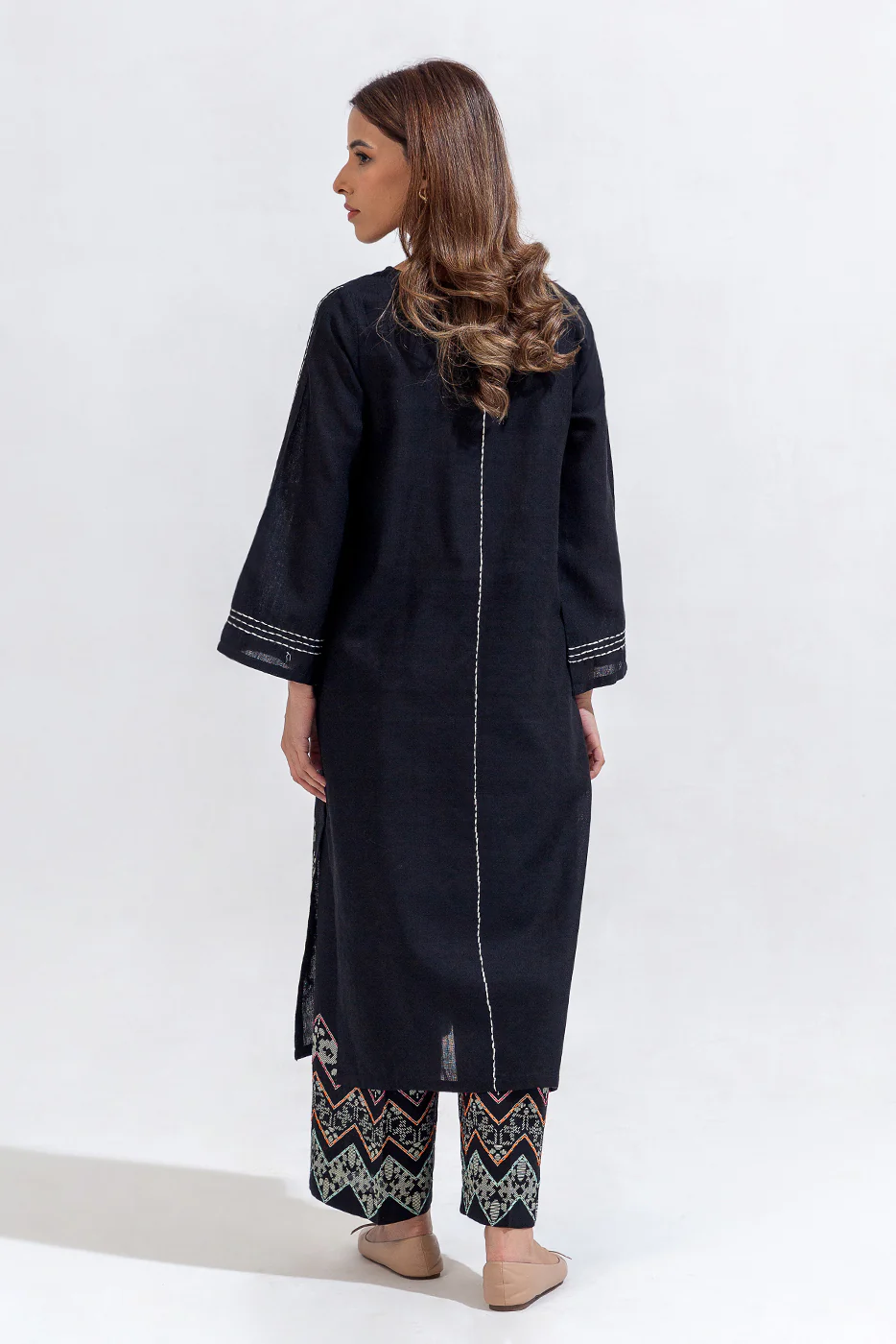2 PIECE EMBROIDERED KHADDAR JACQUARD SUIT (PRET) - Image 3