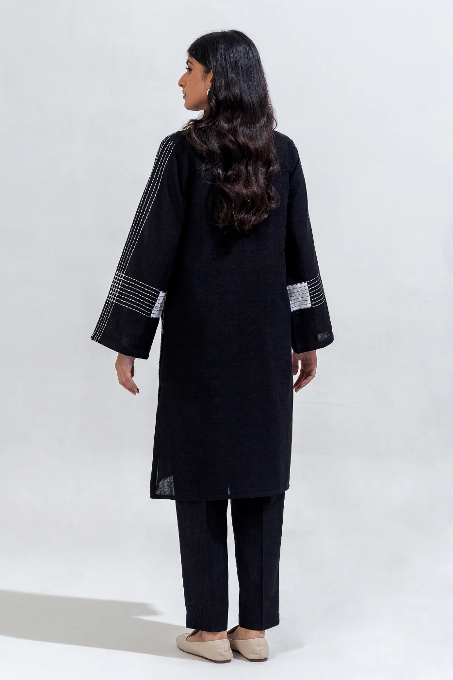 2 PIECE EMBROIDERED KHADDAR JACQUARD SUIT (PRET) - Image 3