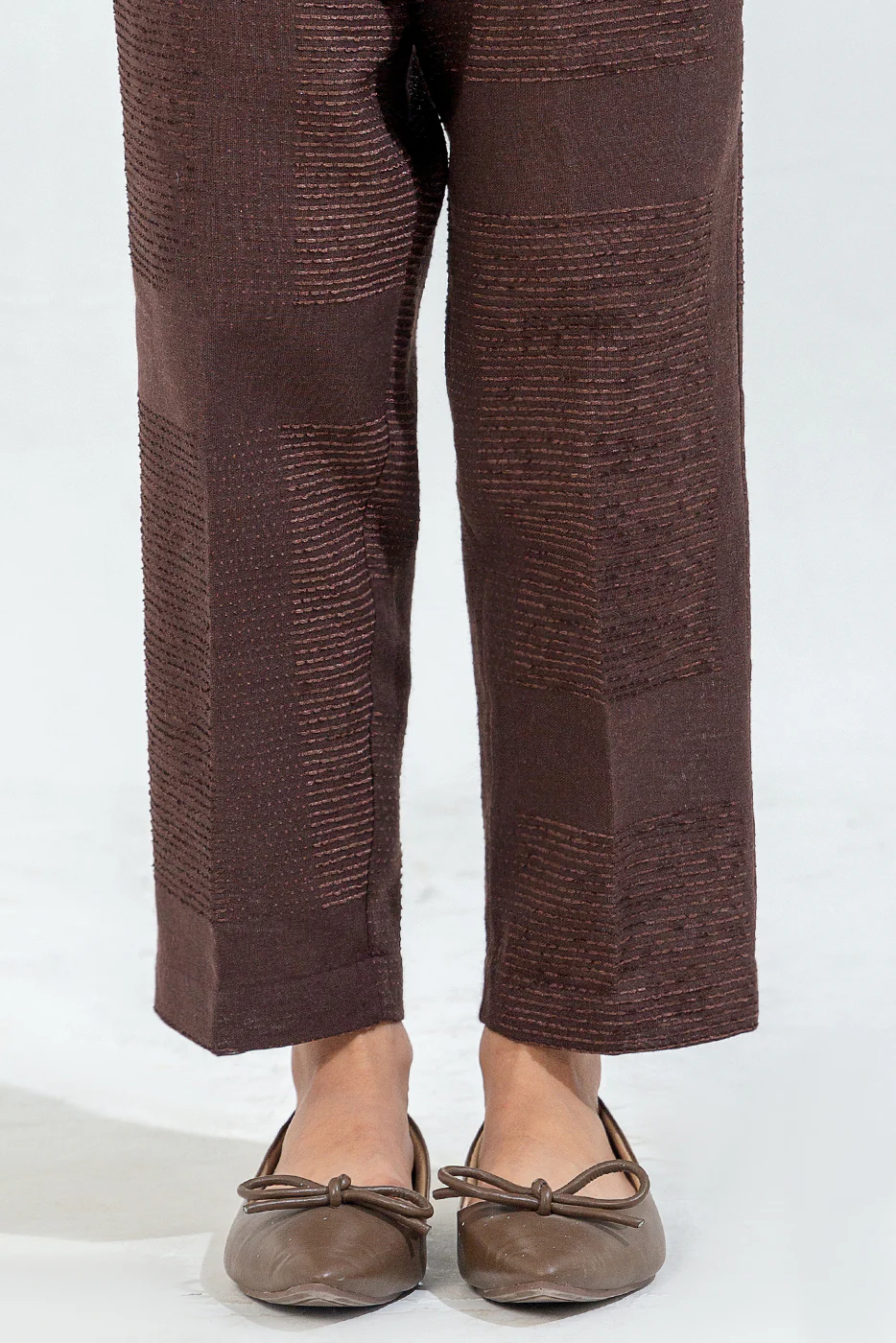 2 PIECE EMBROIDERED YARN DYED SUIT (PRET) - Image 5