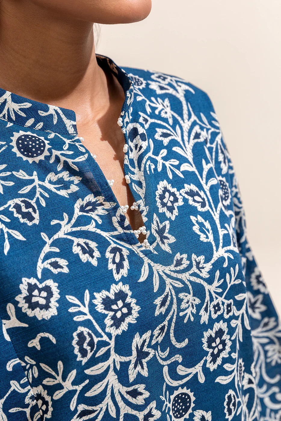 2 PIECE PRINTED KHADDAR SUIT-AZURE CURVE (UNSTITCHED) - Image 4