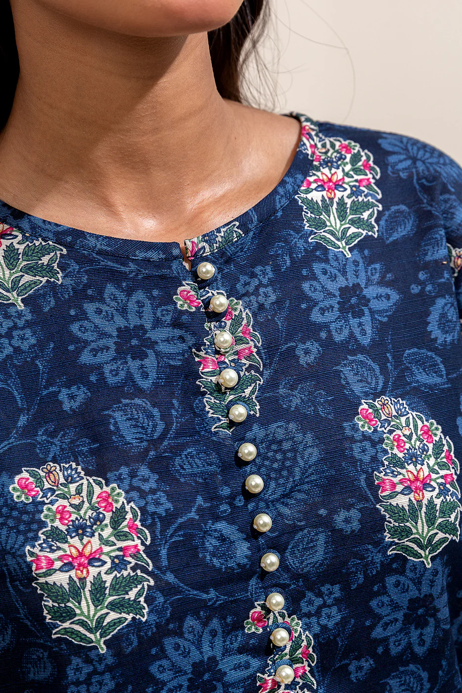 2 PIECE PRINTED KHADDAR SUIT-NAVY TINT (UNSTITCHED) - Image 5