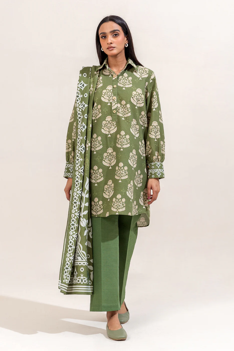 3 PIECE PRINTED KHADDAR SUIT-OLIVE FERN (UNSTITCHED) - Image 2