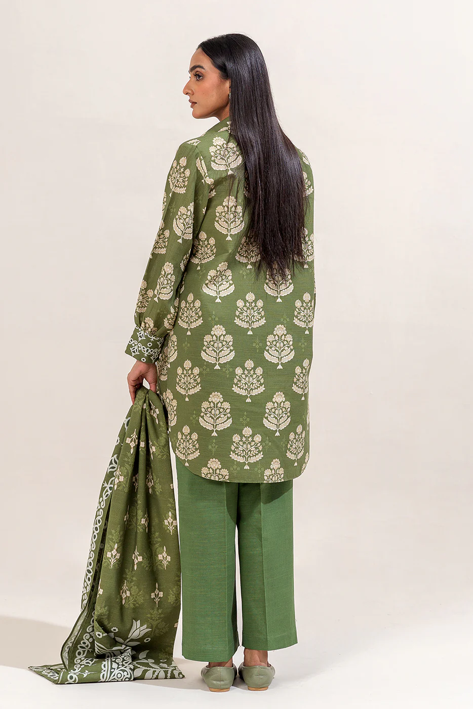 3 PIECE PRINTED KHADDAR SUIT-OLIVE FERN (UNSTITCHED) - Image 4
