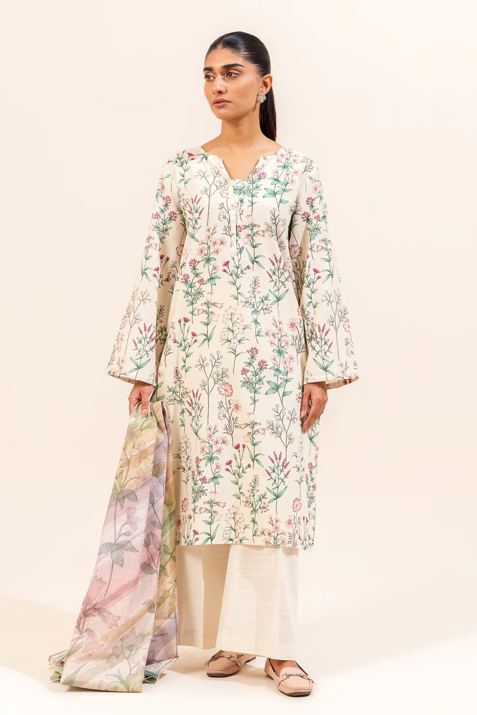 3 PIECE PRINTED KHADDAR SUIT-SAND BLOOM (UNSTITCHED) - Image 4