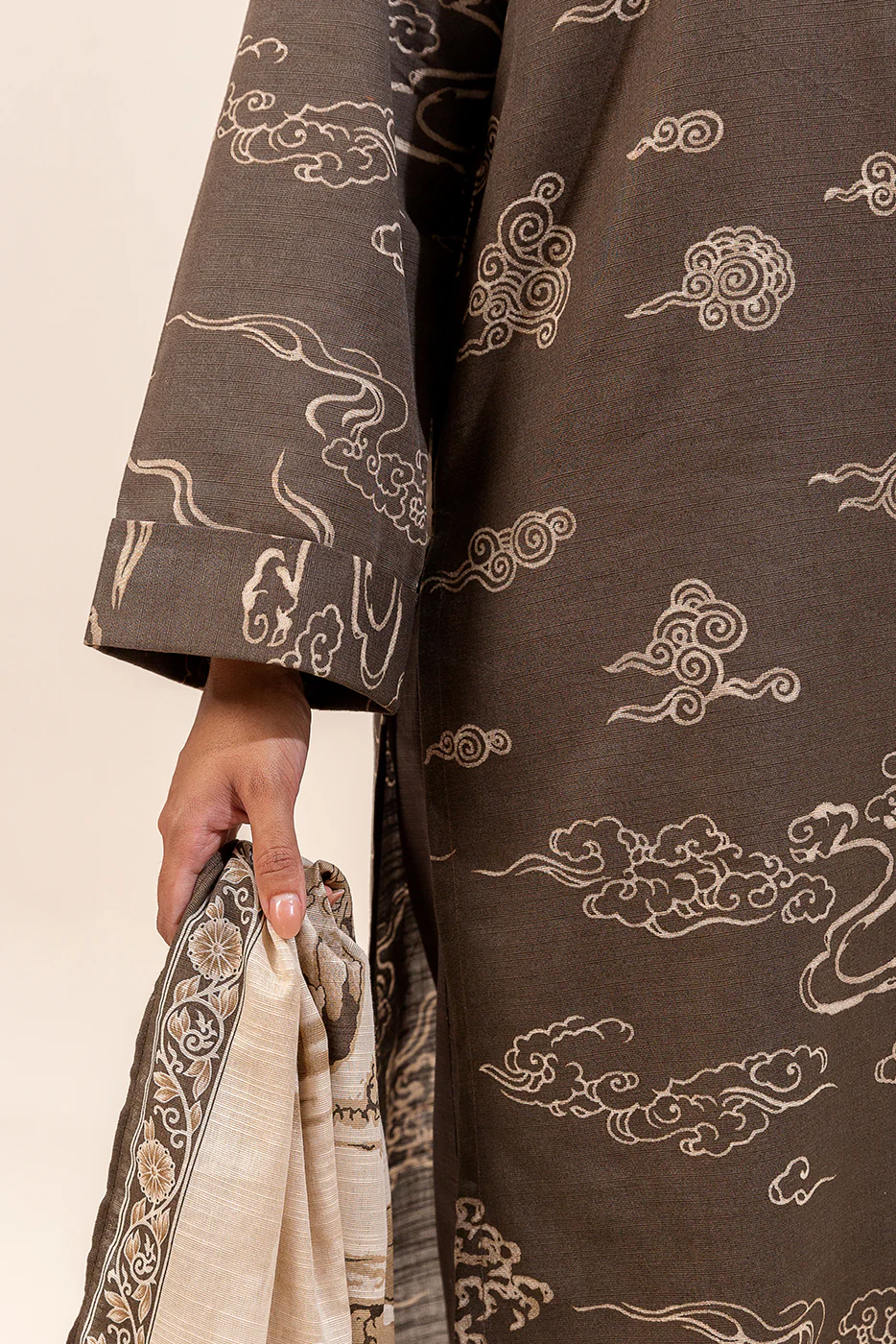 3 PIECE PRINTED KHADDAR SUIT-JAPANESE VEIL (UNSTITCHED) - Image 6