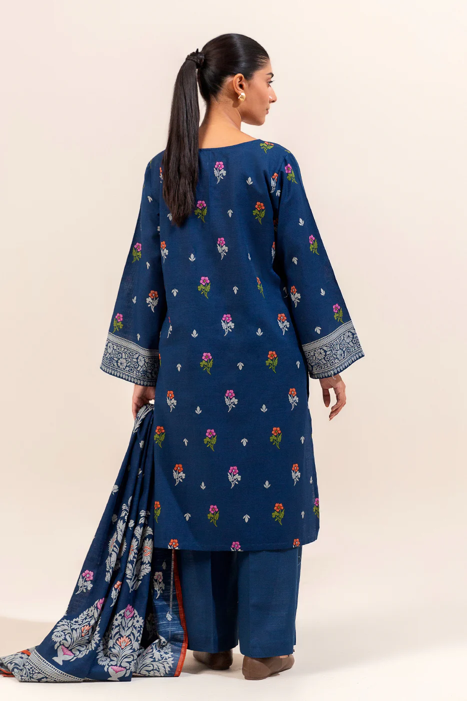 3 PIECE PRINTED KHADDAR SUIT-BLOSSOM RIVIERA (UNSTITCHED) - Image 3