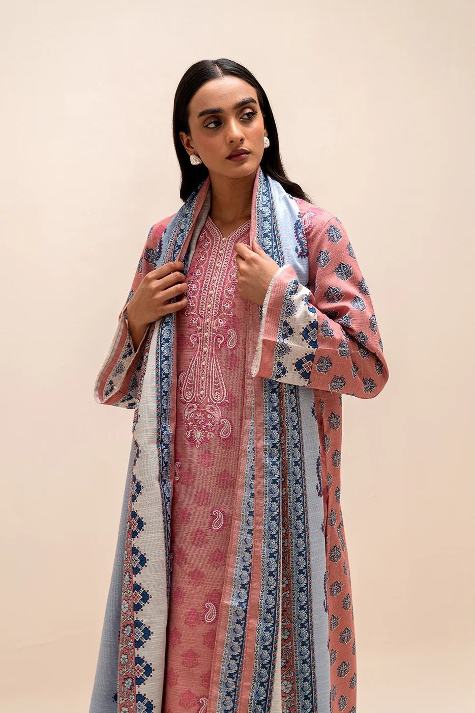 3 PIECE EMBROIDERED KHADDAR SUIT-GARNET BLUSH (UNSTITCHED) - Image 2