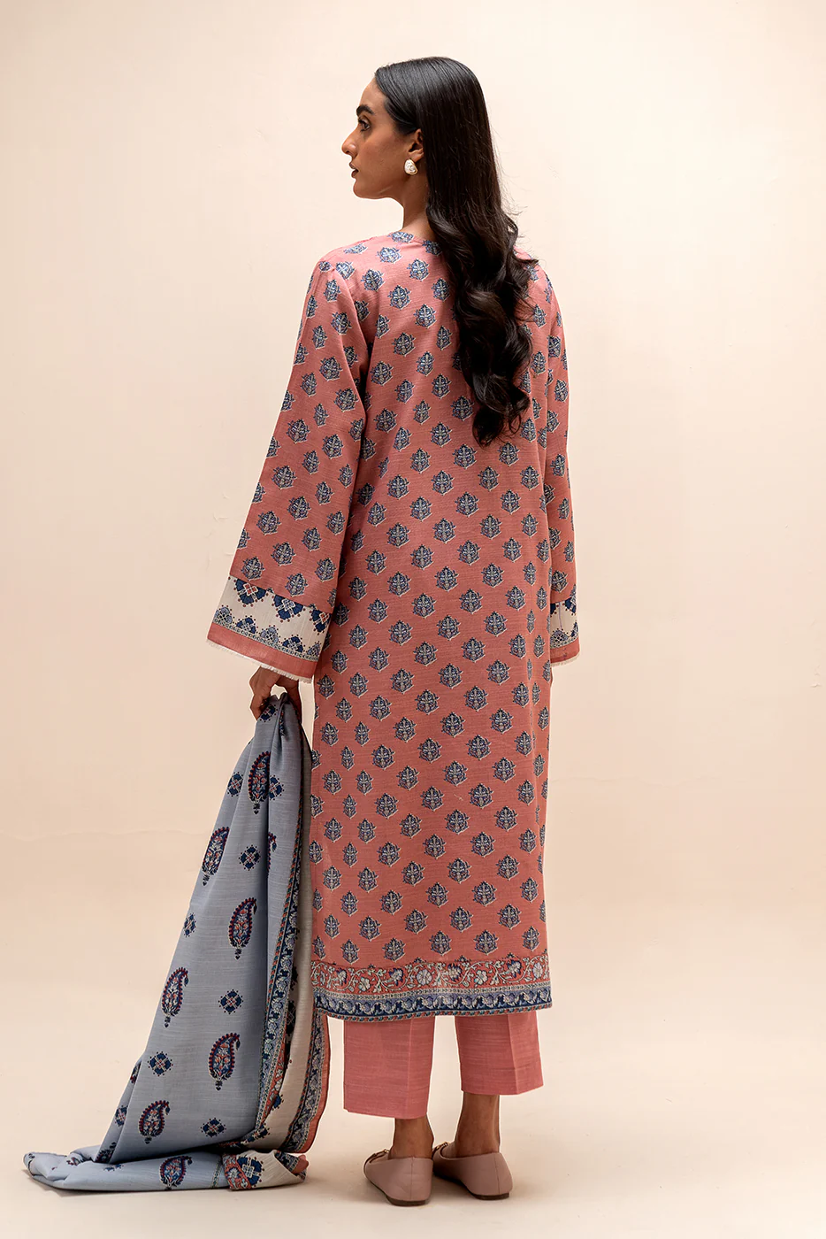 3 PIECE EMBROIDERED KHADDAR SUIT-GARNET BLUSH (UNSTITCHED) - Image 3