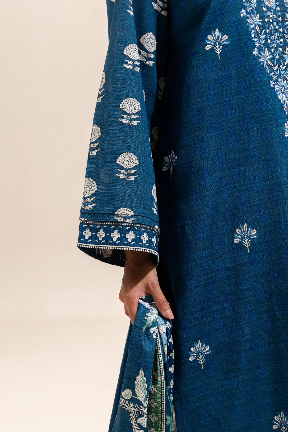 3 PIECE EMBROIDERED KHADDAR SUIT-CELESTIAL NAVY (UNSTITCHED) - Image 6