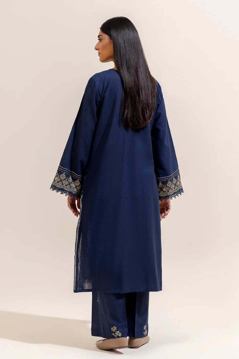 2 PIECE EMBROIDERED KHADDAR SUIT-INDIGO BLOOM (UNSTITCHED) - Image 4