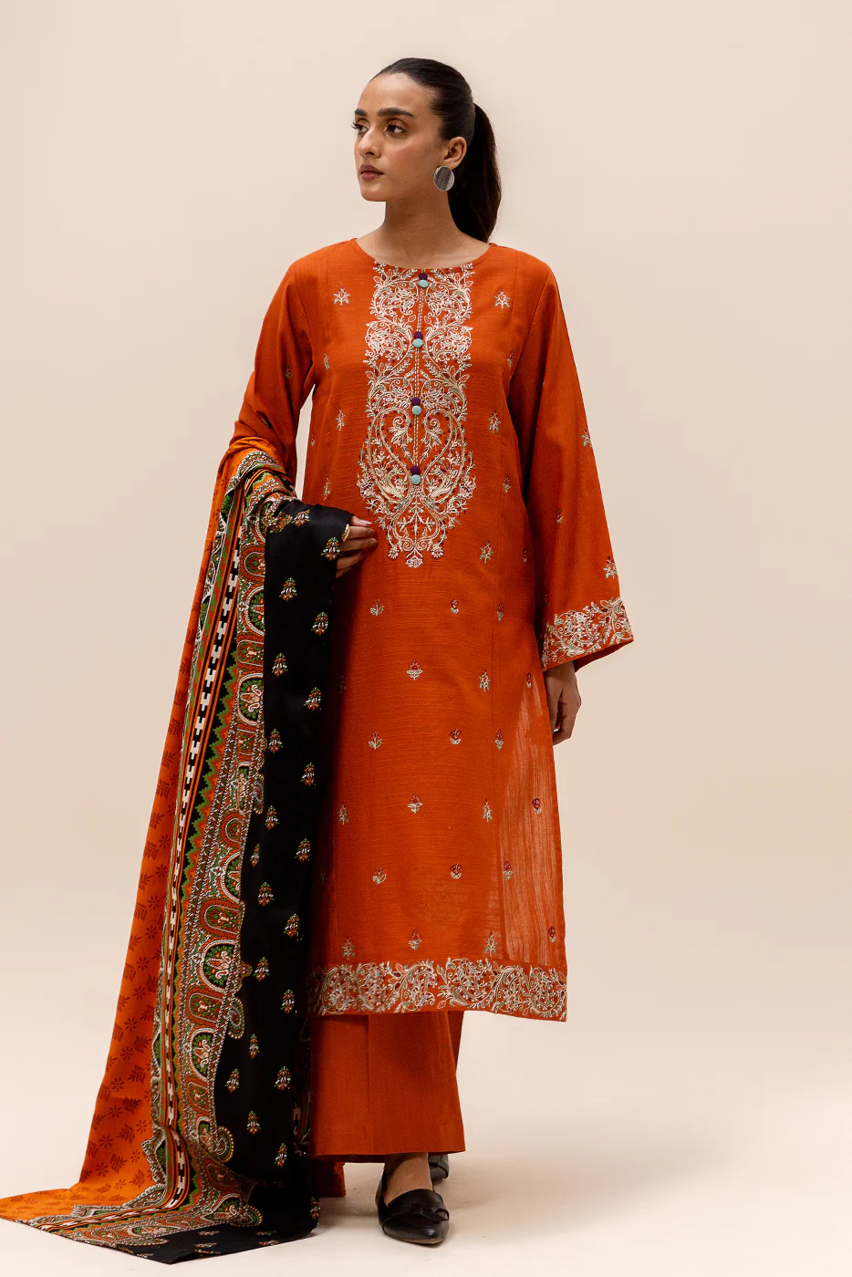 3 PIECE EMBROIDERED KHADDAR SUIT-SEDONA DRAPE (UNSTITCHED) - Image 3